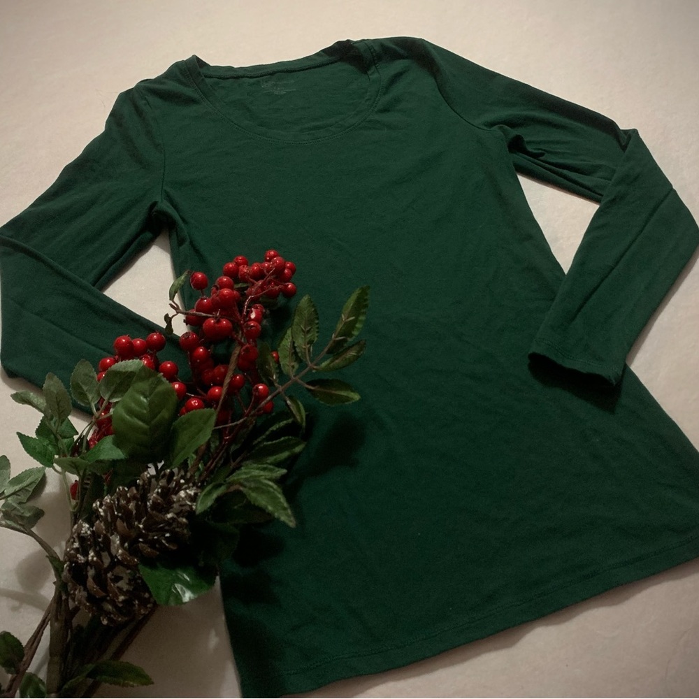 Emerald T-shirt Long Sleeve!